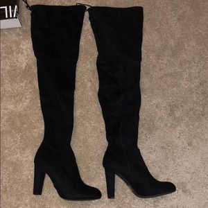 Wild Diva Knees Boots with Heel
